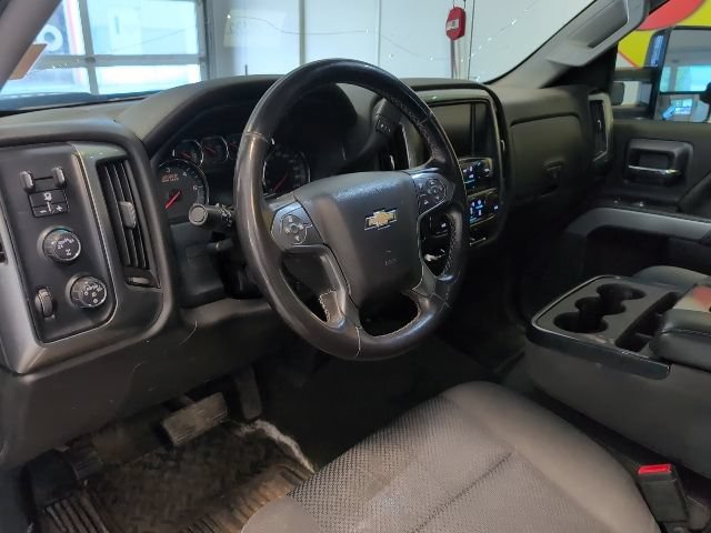 Certified 2017 Chevrolet Silverado 1500 LT w/ Redline Edition AWD/4WD image 10