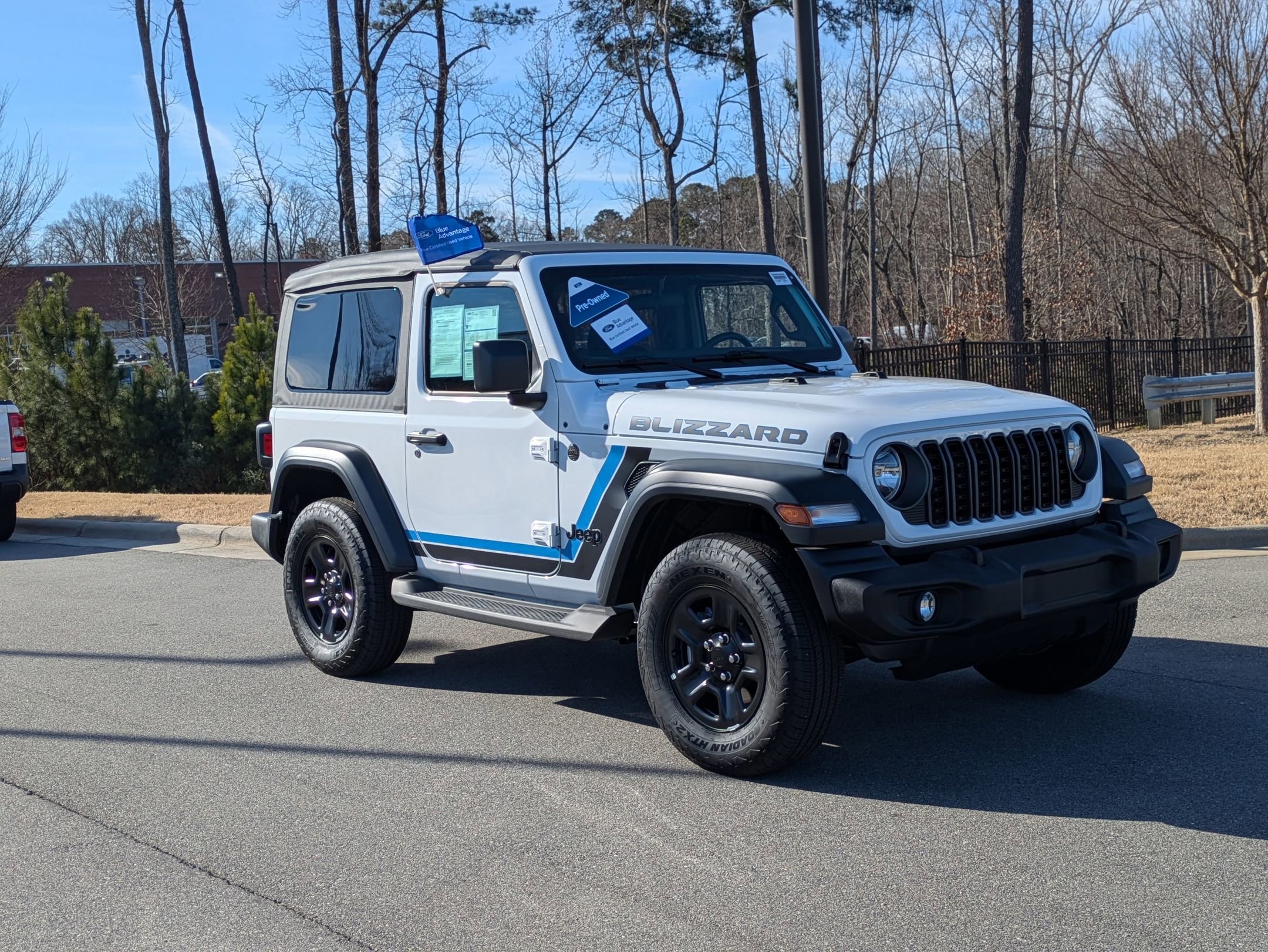 Used 2025 Jeep Wrangler Sport image 8