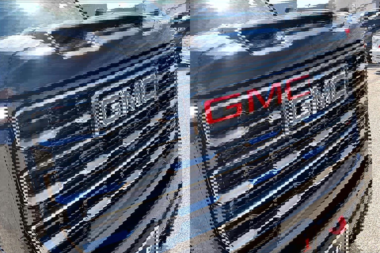 Used 2025 GMC Sierra 2500 AT4 w/ AT4 Premium Plus Package image 30