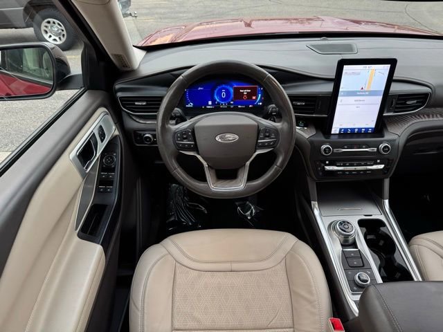 Certified 2020 Ford Explorer Platinum w/ Premium Technology Package AWD/4WD image 10