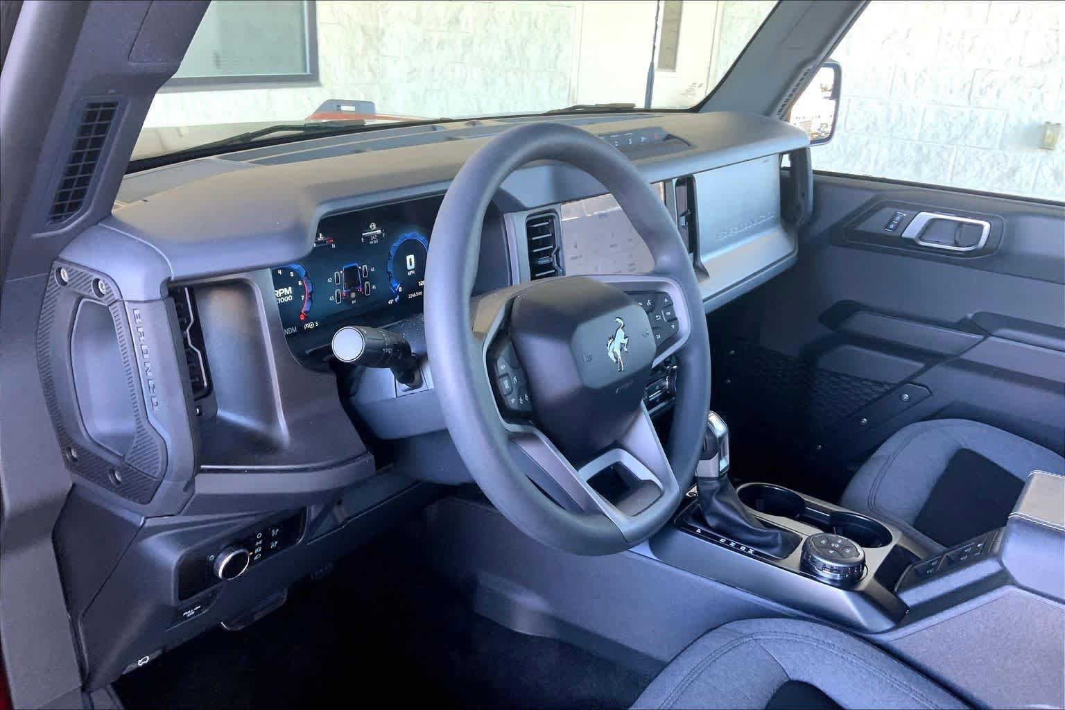 Certified 2025 Ford Bronco 4-Door w/ Sasquatch Package AWD/4WD image 18