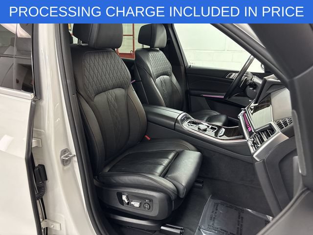 Used 2025 BMW X5 xDrive50e AWD/4WD image 16