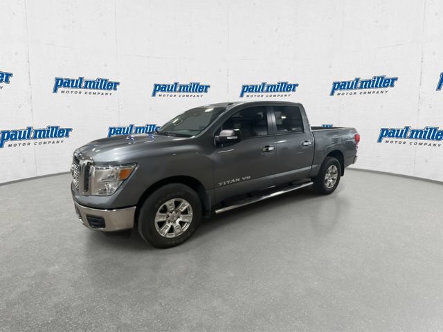 Used 2018 Nissan Titan SV AWD/4WD image 5