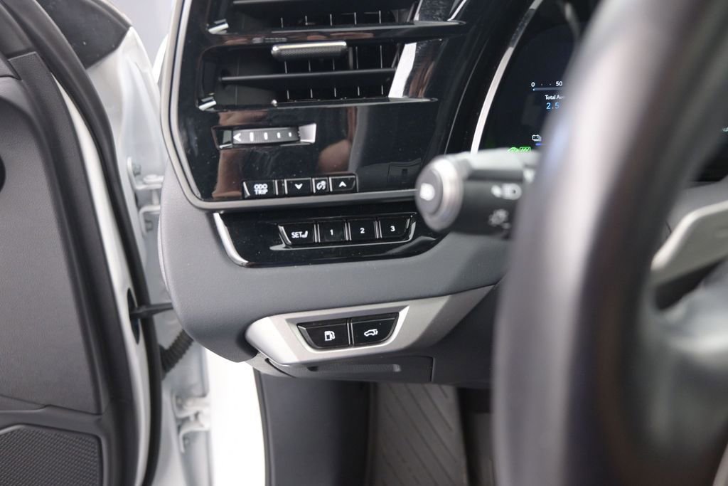 Used 2025 Lexus RX 450h AWD w/ Convenience Package image 19