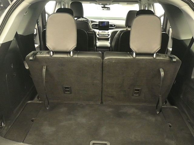 Certified 2022 Ford Explorer XLT w/ Equipment Group 202A image 18