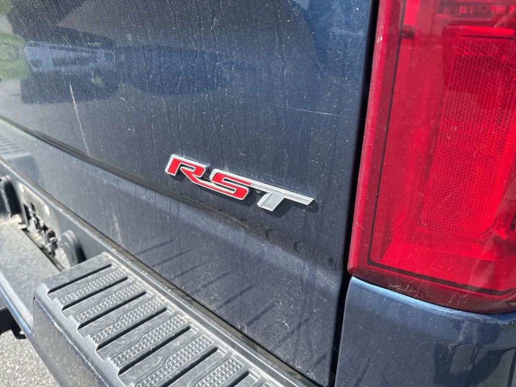 Used 2022 Chevrolet Silverado 1500 RST image 7