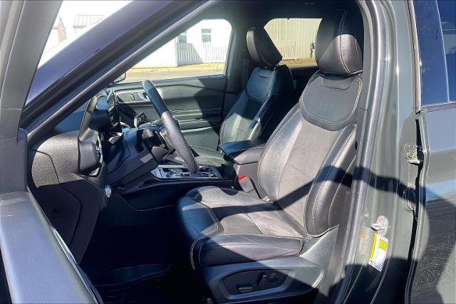 Certified 2022 Ford Explorer ST w/ ST Street Pack image 9