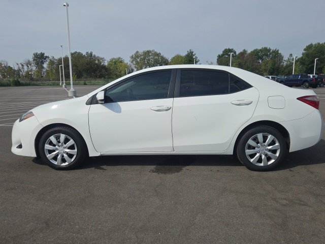 Used 2019 Toyota Corolla LE FWD image 11