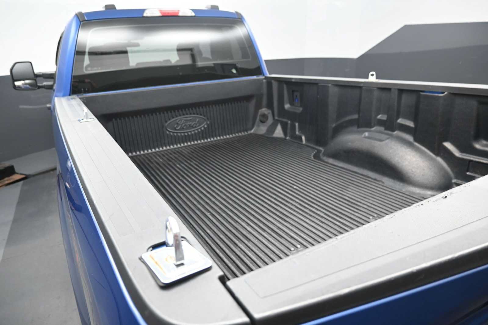 Certified 2022 Ford F250 XL w/ STX Appearance Package AWD/4WD image 22