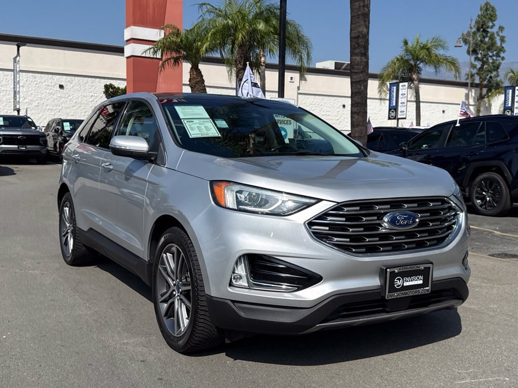 Certified 2019 Ford Edge Titanium FWD image 3