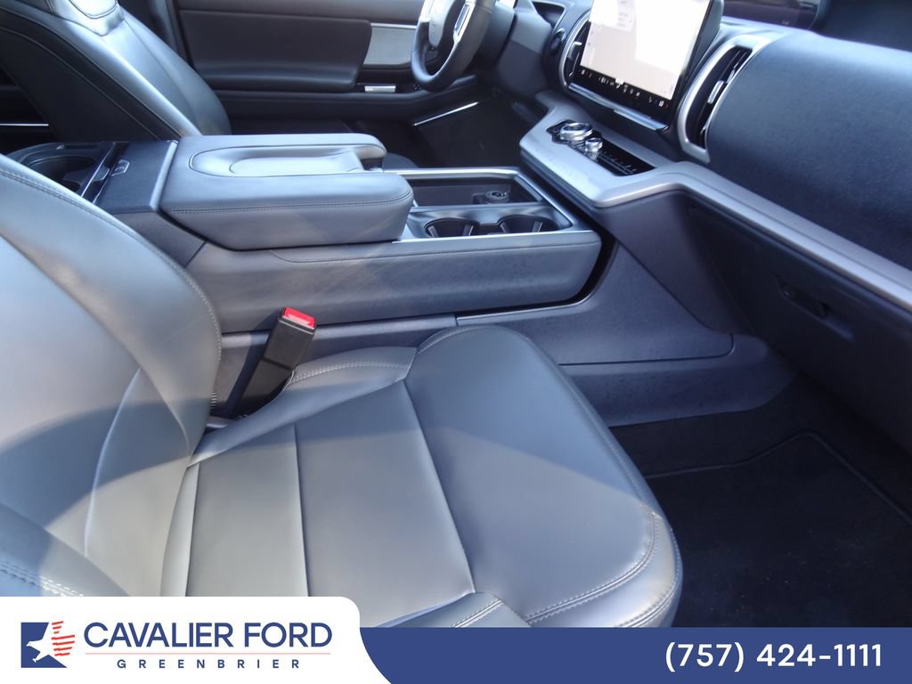 Certified 2026 Ford Expedition Active AWD/4WD image 17