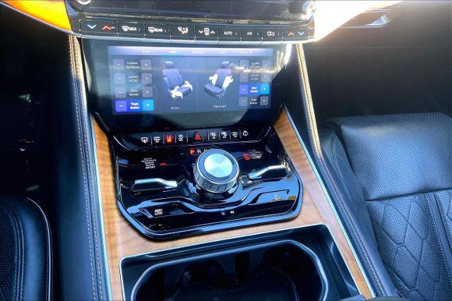 Used 2022 Jeep Grand Wagoneer Series III w/ Rear Seat Video Group 1 image 34