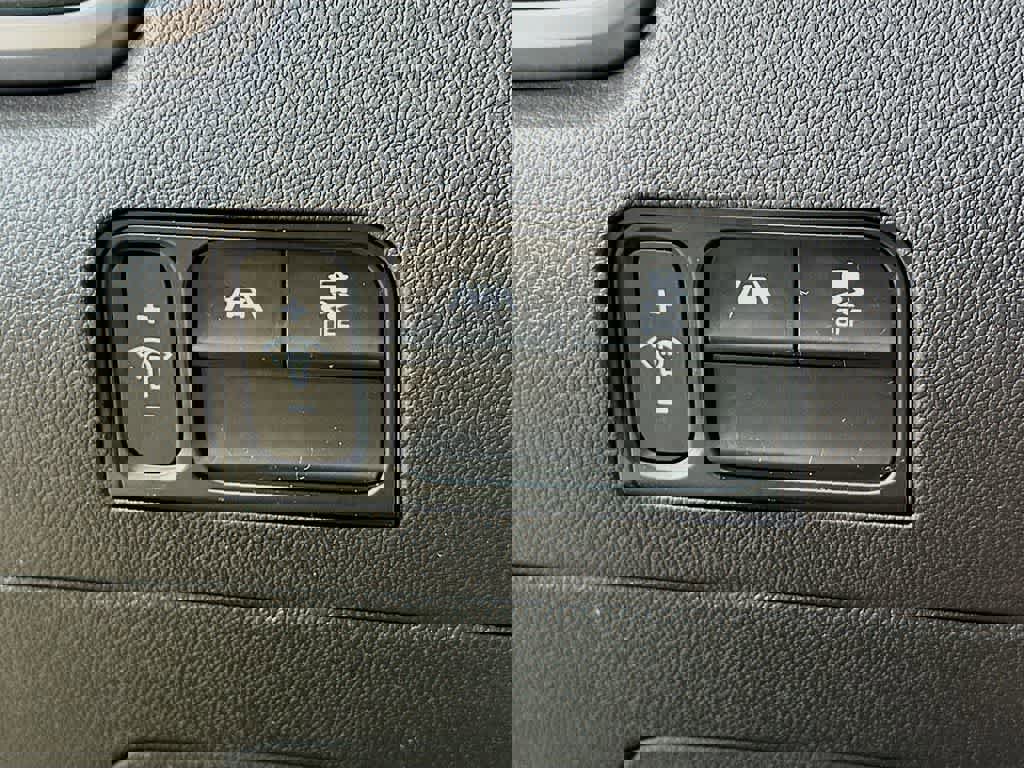 Used 2022 Kia Sorento S w/ Panoramic Sunroof Package image 27