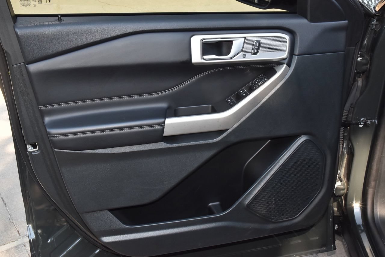 Certified 2023 Ford Explorer Limited AWD/4WD image 37