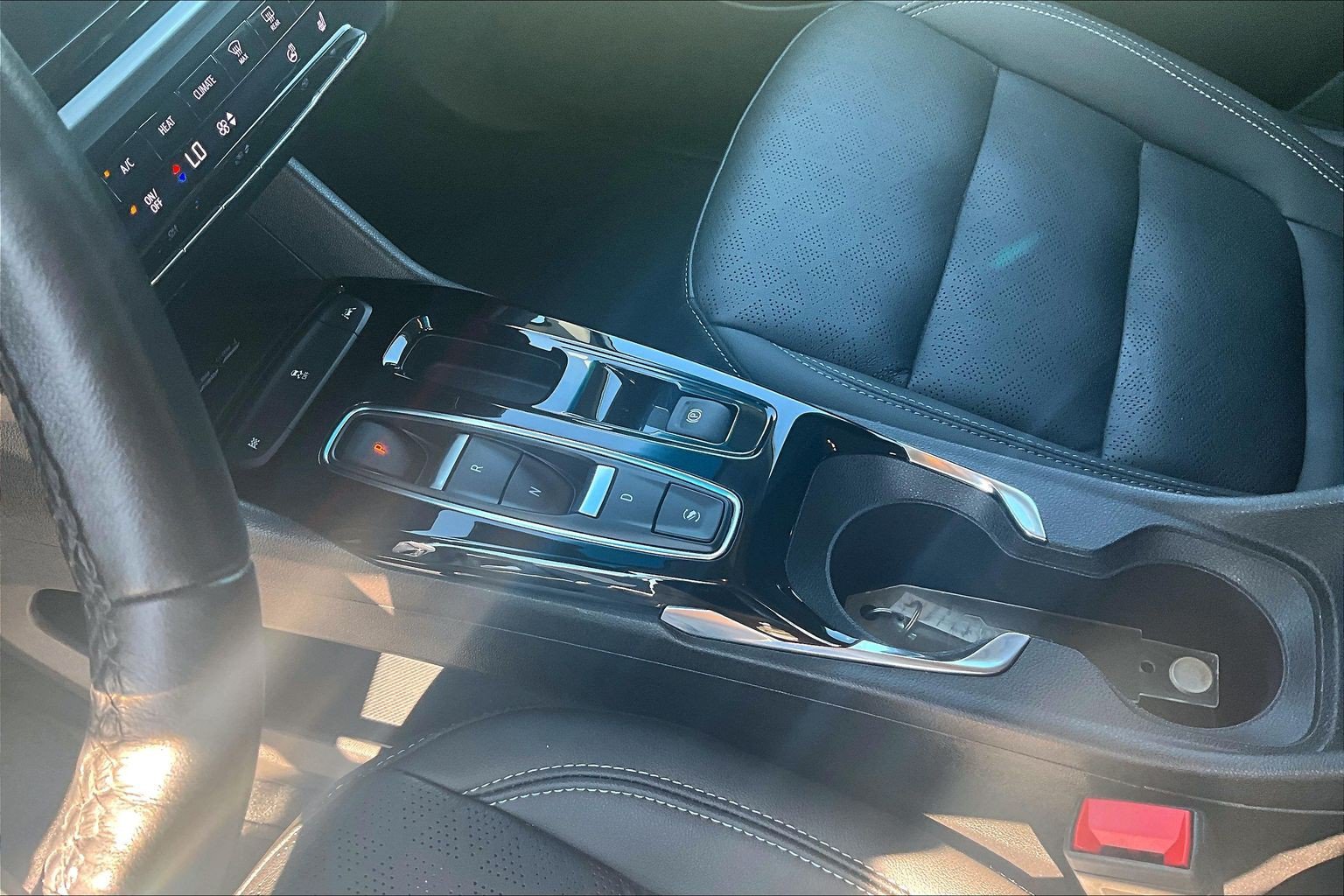 Used 2023 Chevrolet Bolt LT w/ Infotainment Package FWD image 18