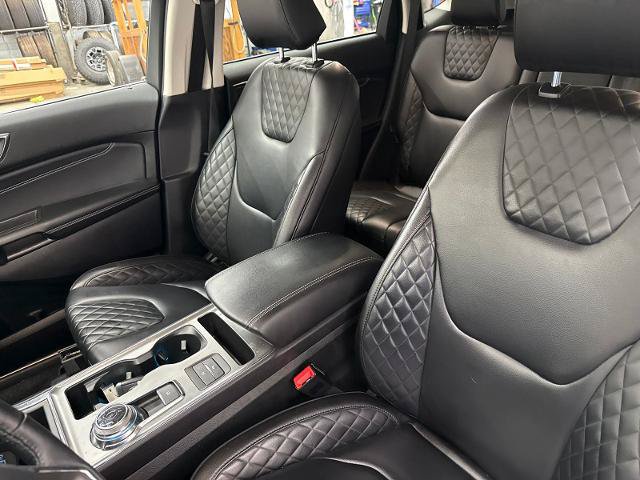 Certified 2024 Ford Edge Titanium AWD/4WD image 16
