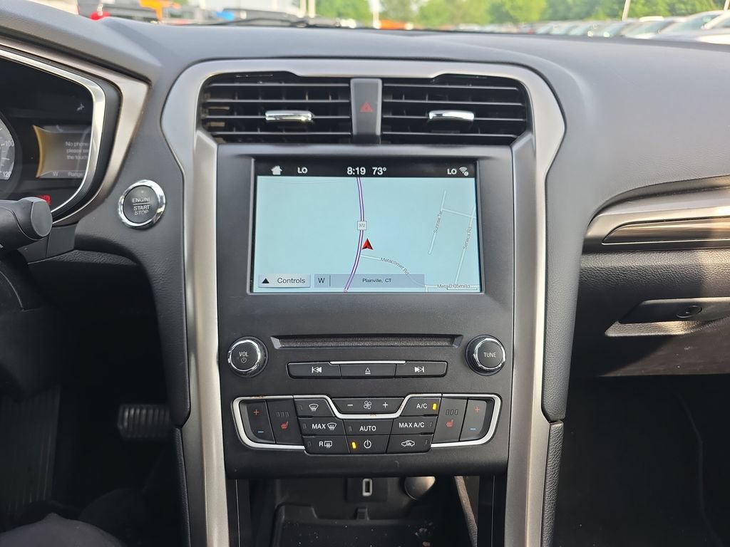Certified 2017 Ford Fusion Energi SE FWD image 32