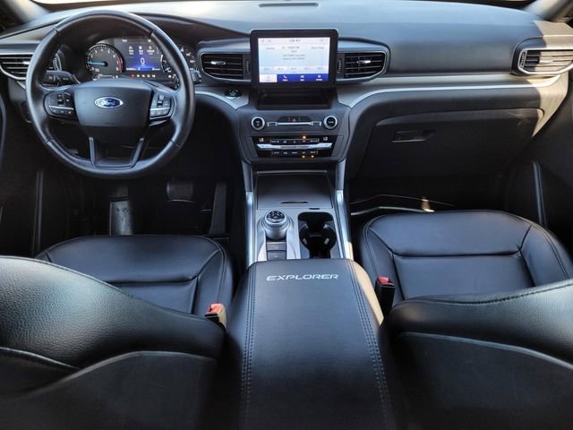 Certified 2020 Ford Explorer XLT w/ Equipment Group 202A image 25