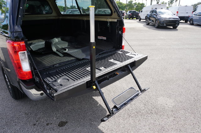 Certified 2018 Ford F250 Lariat w/ Tow Technology Bundle RWD image 11