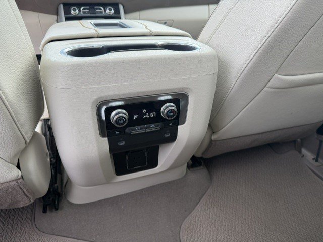 Used 2021 GMC Yukon Denali w/ Denali Premium Package AWD/4WD image 27