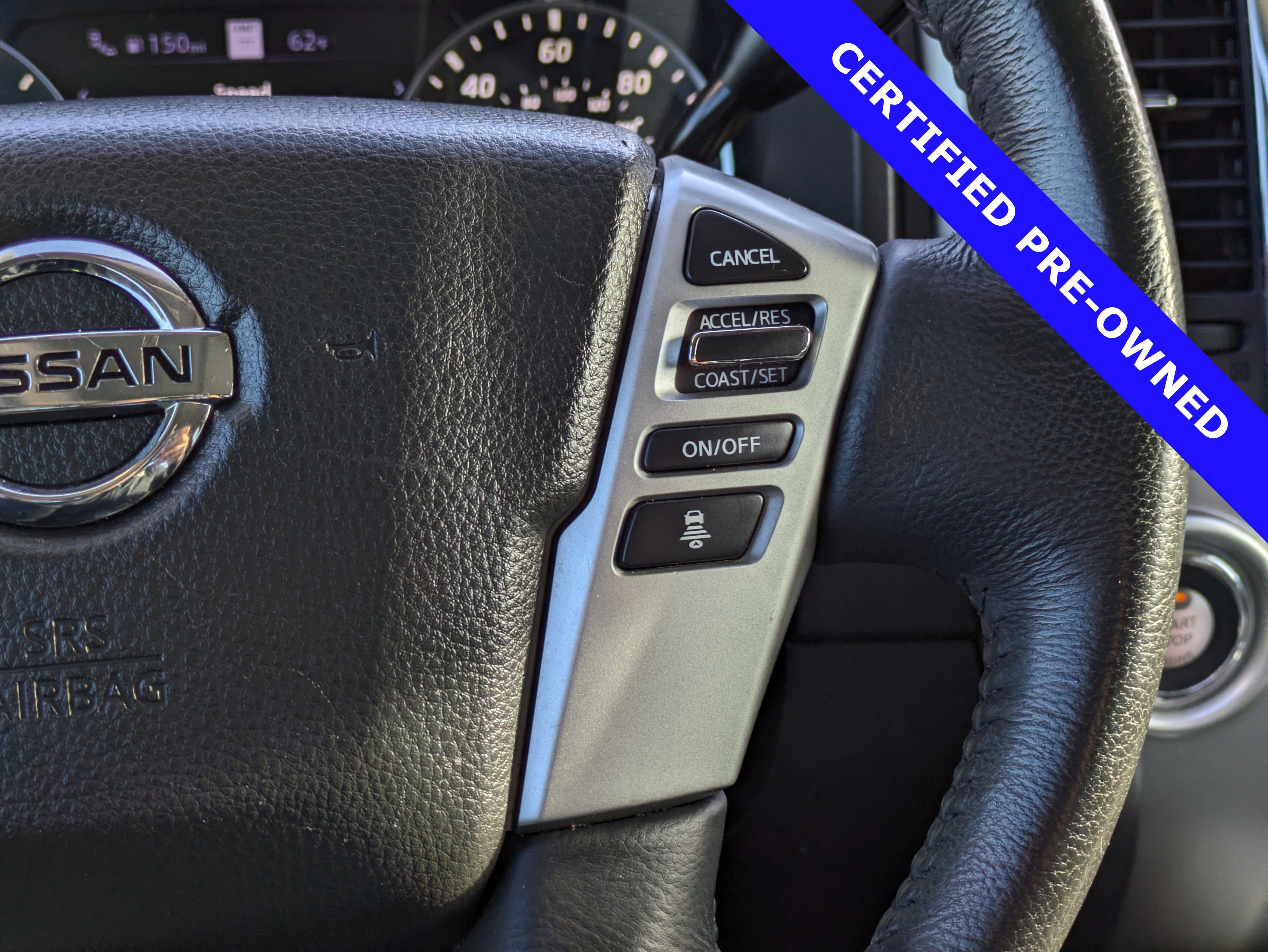 Used 2021 Nissan Titan SV w/ SV Convenience Package image 25