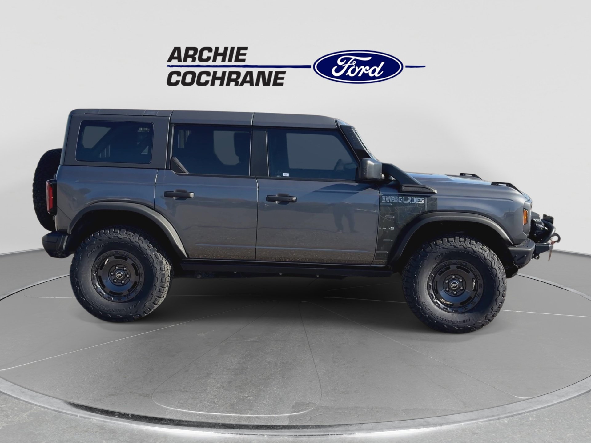Certified 2024 Ford Bronco Everglades AWD/4WD image 9