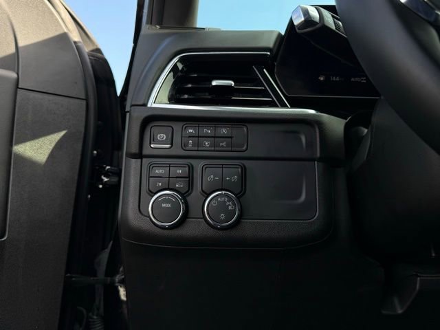 Used 2025 Chevrolet Tahoe LT image 36