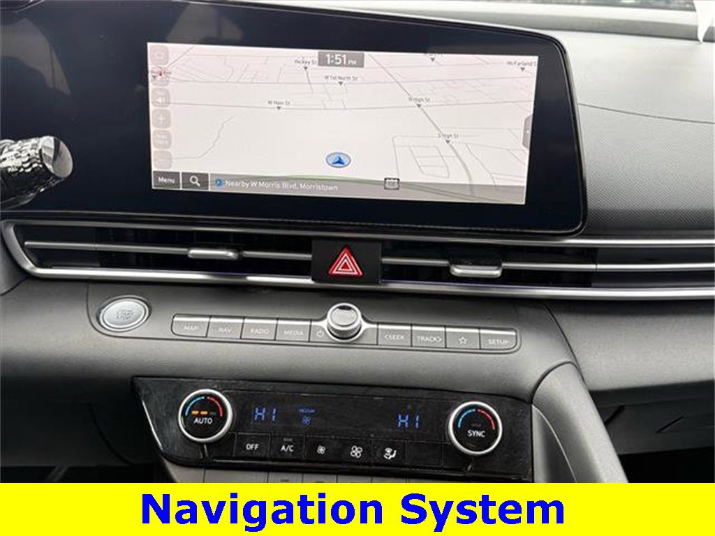 Used 2024 Hyundai Elantra SEL image 21
