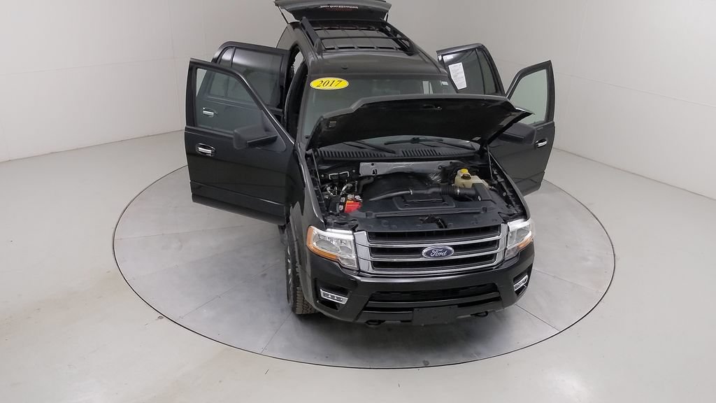 Certified 2017 Ford Expedition XLT w/ Equipment Group 202A AWD/4WD image 46