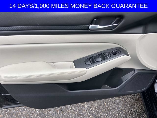 Used 2024 Nissan Altima 2.5 SV w/ SV Premium Package FWD image 10
