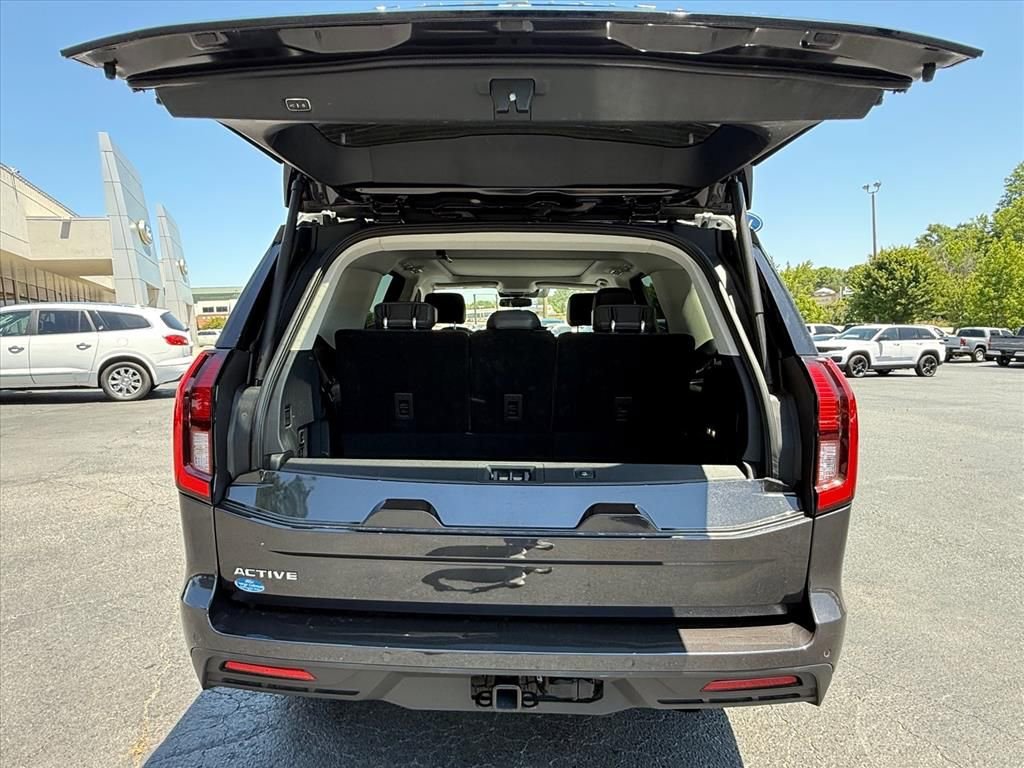 Certified 2025 Ford Expedition Active AWD/4WD image 16