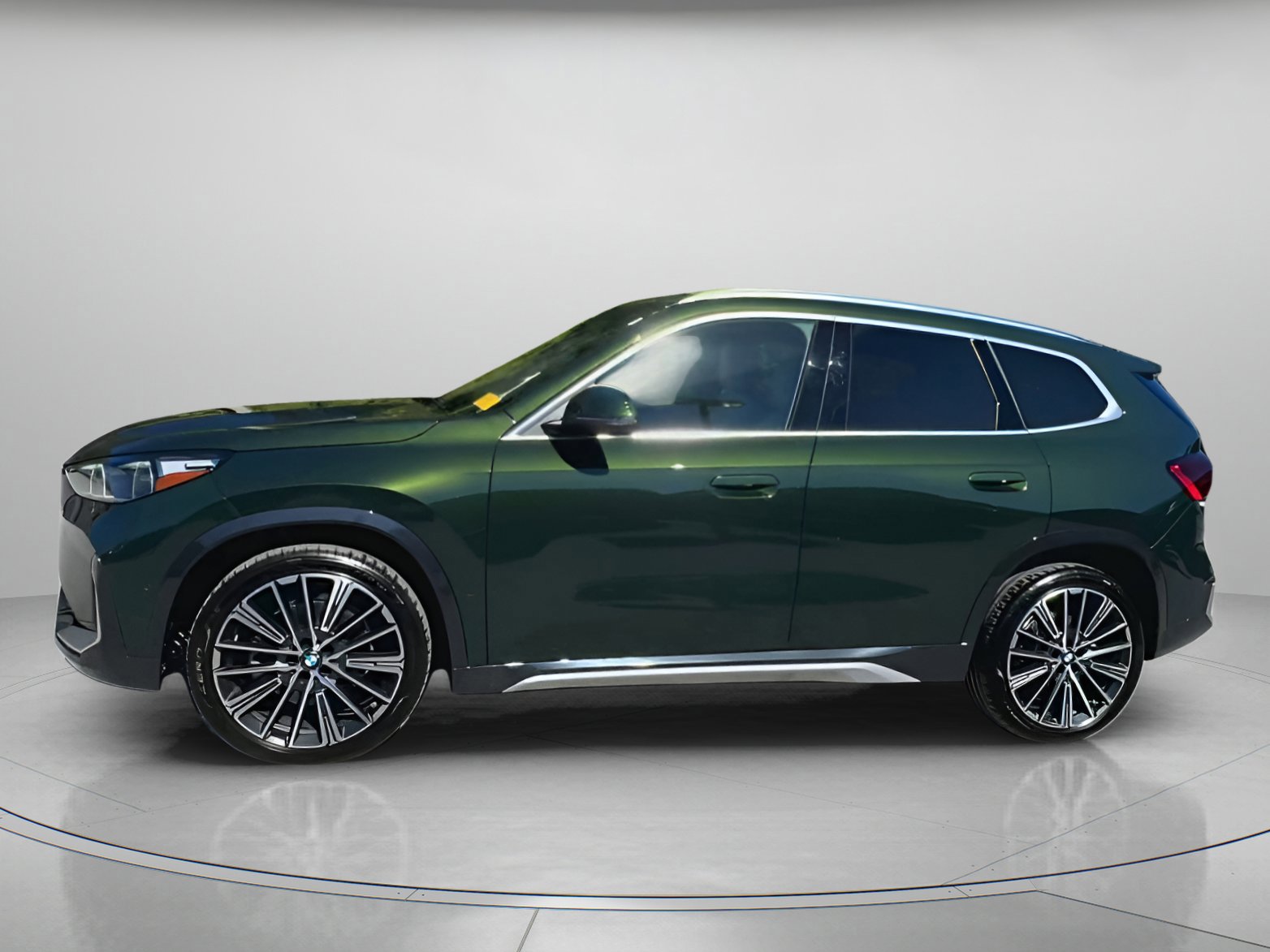 Used 2025 BMW X1 xDrive28i w/ Convenience Package image 8