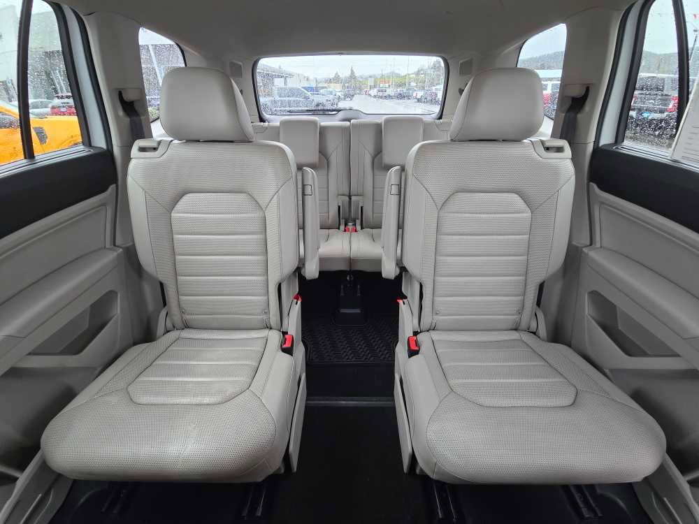 Used 2019 Volkswagen Atlas SEL Premium image 18