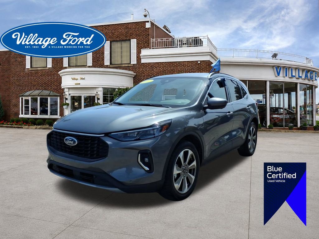 Certified 2023 Ford Escape Platinum w/ Class II Trailer Tow Package