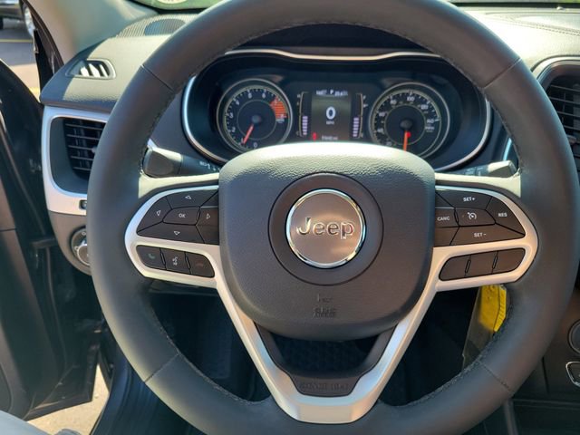 Used 2022 Jeep Cherokee Latitude w/ Trailer Tow Group AWD/4WD image 15