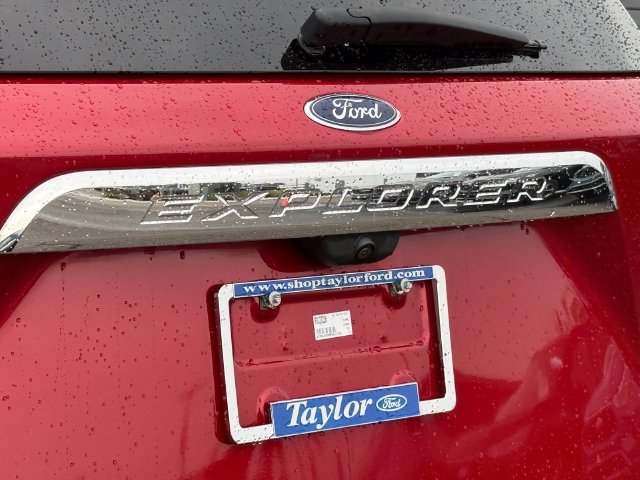 Certified 2023 Ford Explorer XLT w/ Equipment Group 202A AWD/4WD image 30
