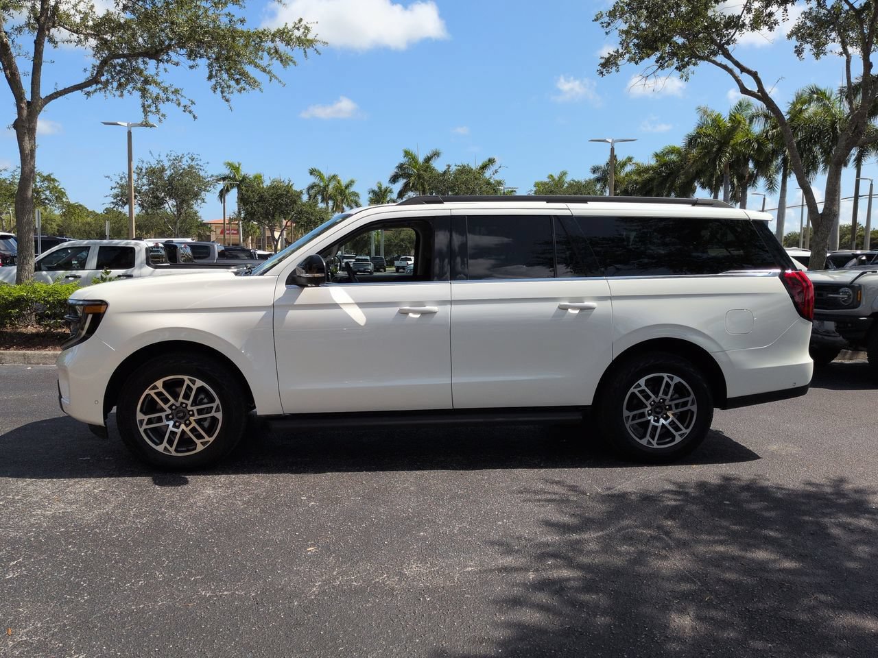 Certified 2025 Ford Expedition Max Active AWD/4WD image 7