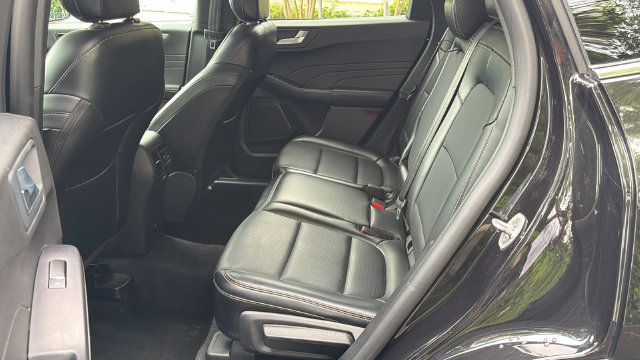 Certified 2024 Ford Escape Platinum AWD/4WD image 23