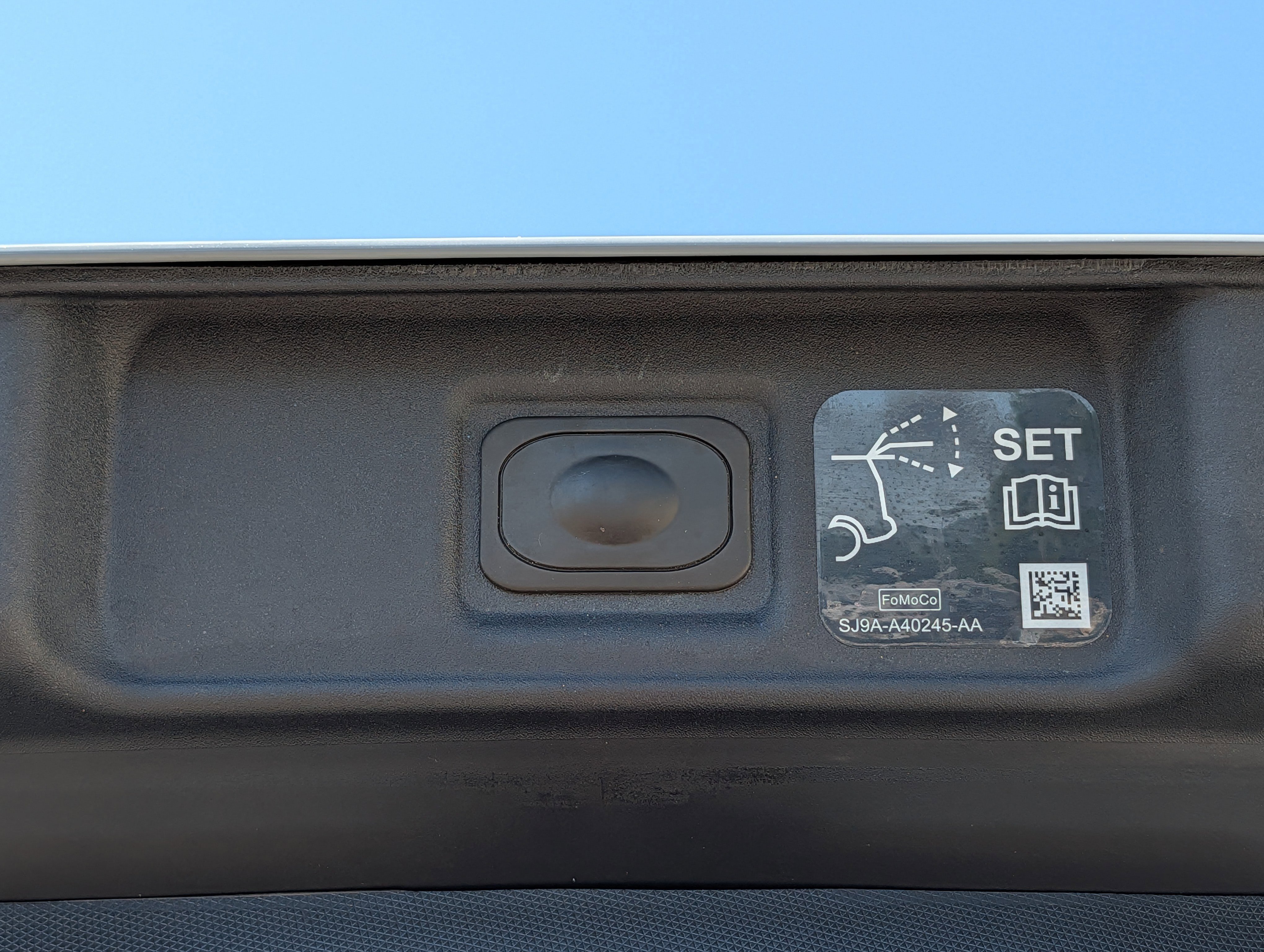 Certified 2025 Ford Mustang Mach-E GT AWD/4WD image 14