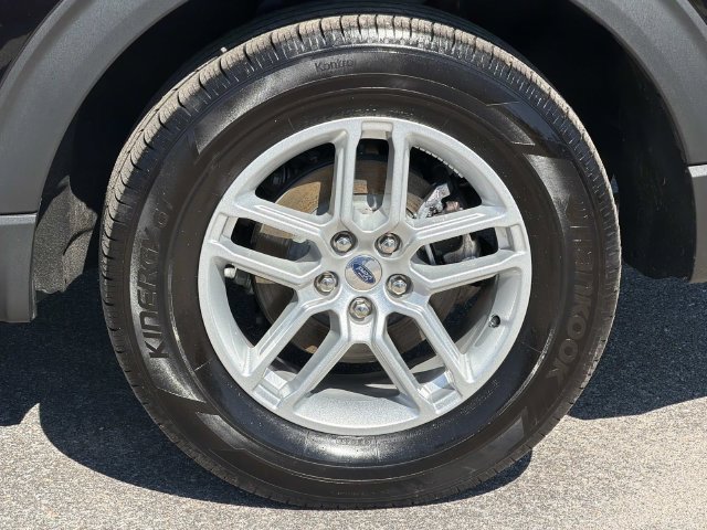 Certified 2025 Ford Explorer Active AWD/4WD image 14