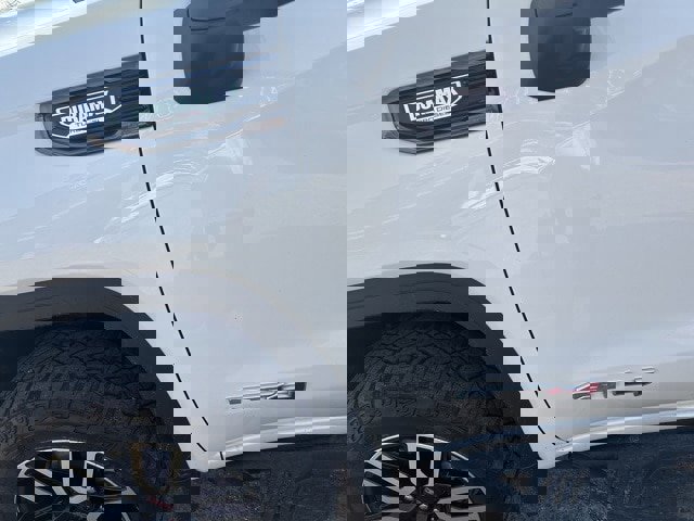 Used 2024 GMC Sierra 1500 AT4 w/ Technology Package image 12