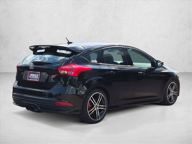 Certified 2018 Ford Focus ST FWD image 5