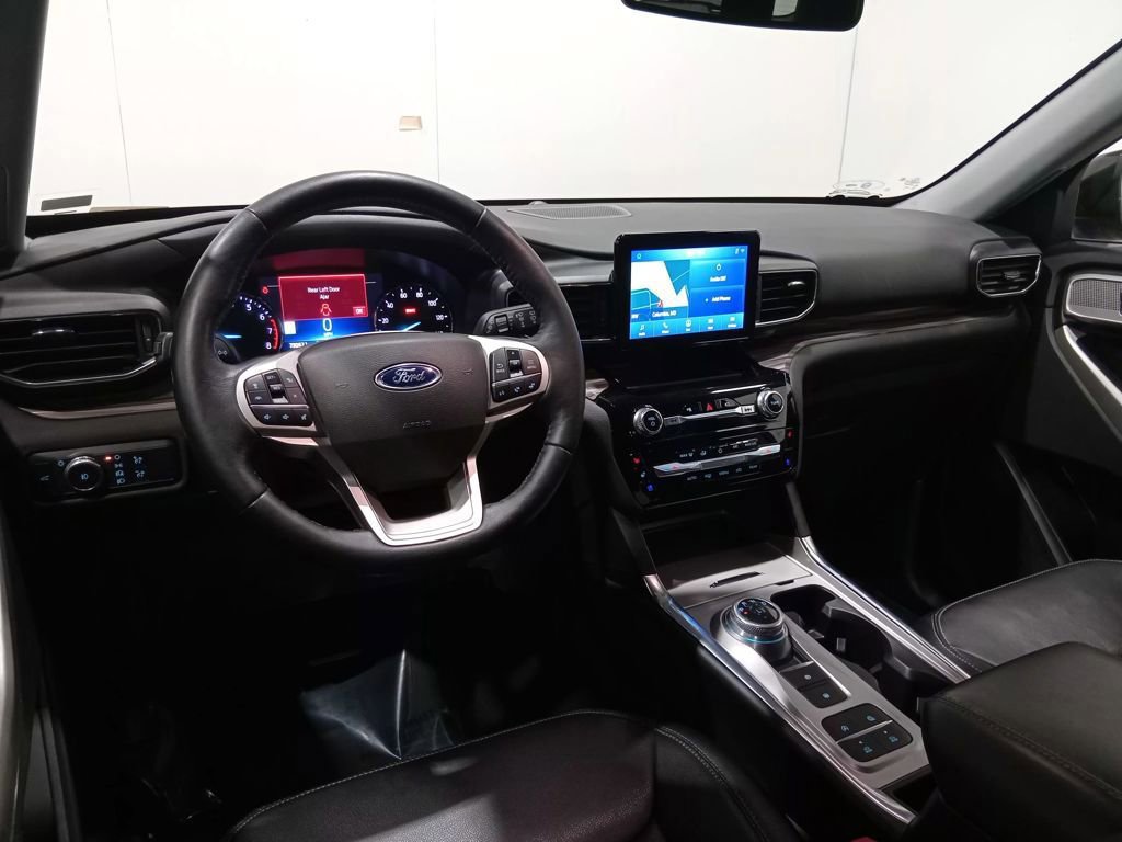 Certified 2022 Ford Explorer Limited w/ Equipment Group 301A image 15