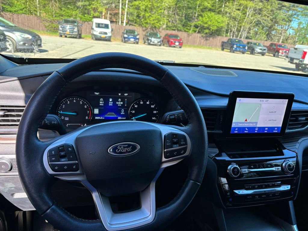 Certified 2022 Ford Explorer Limited w/ Equipment Group 301A AWD/4WD image 10