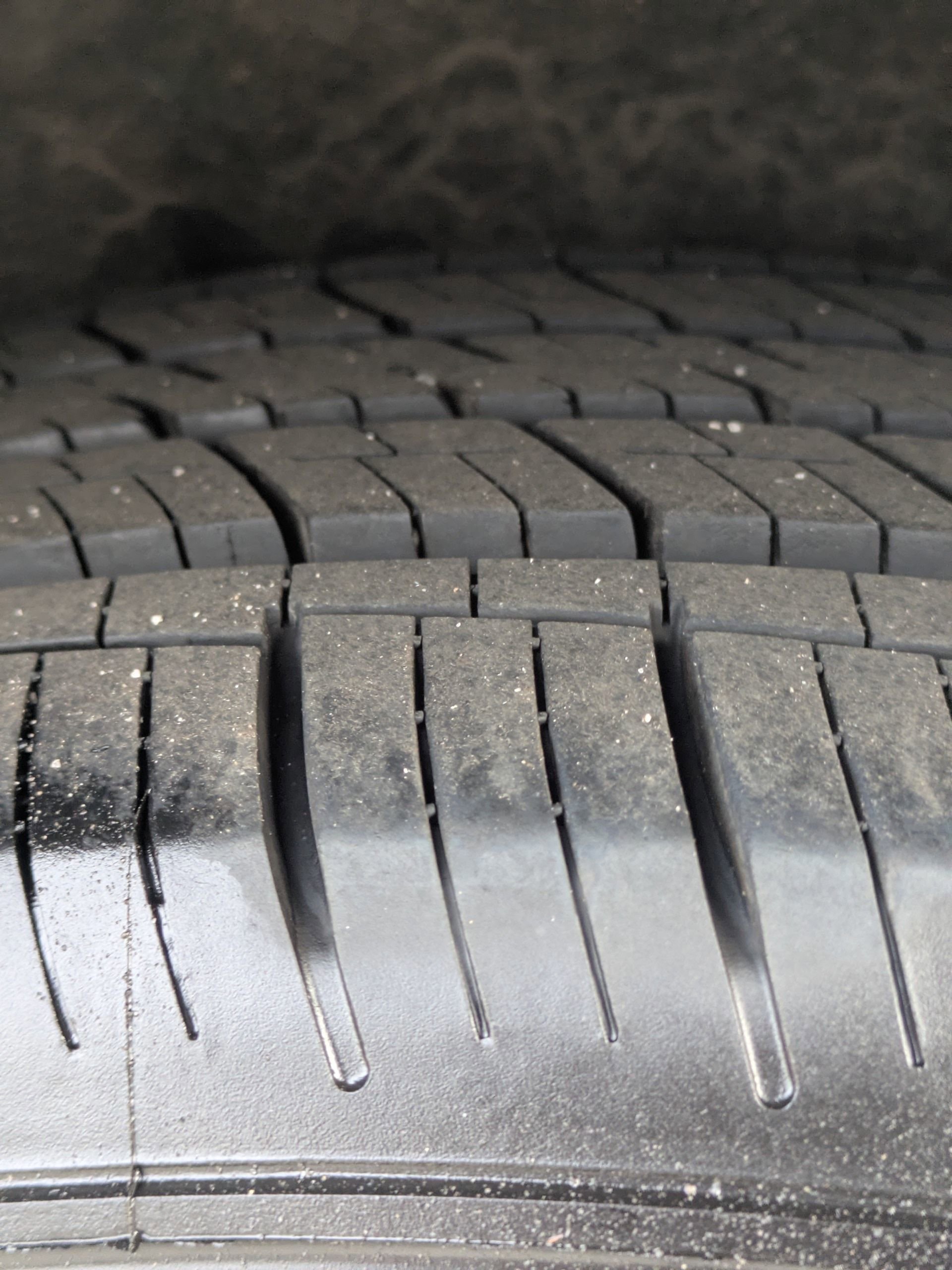 Used 2023 Chrysler Pacifica Touring-L image 9