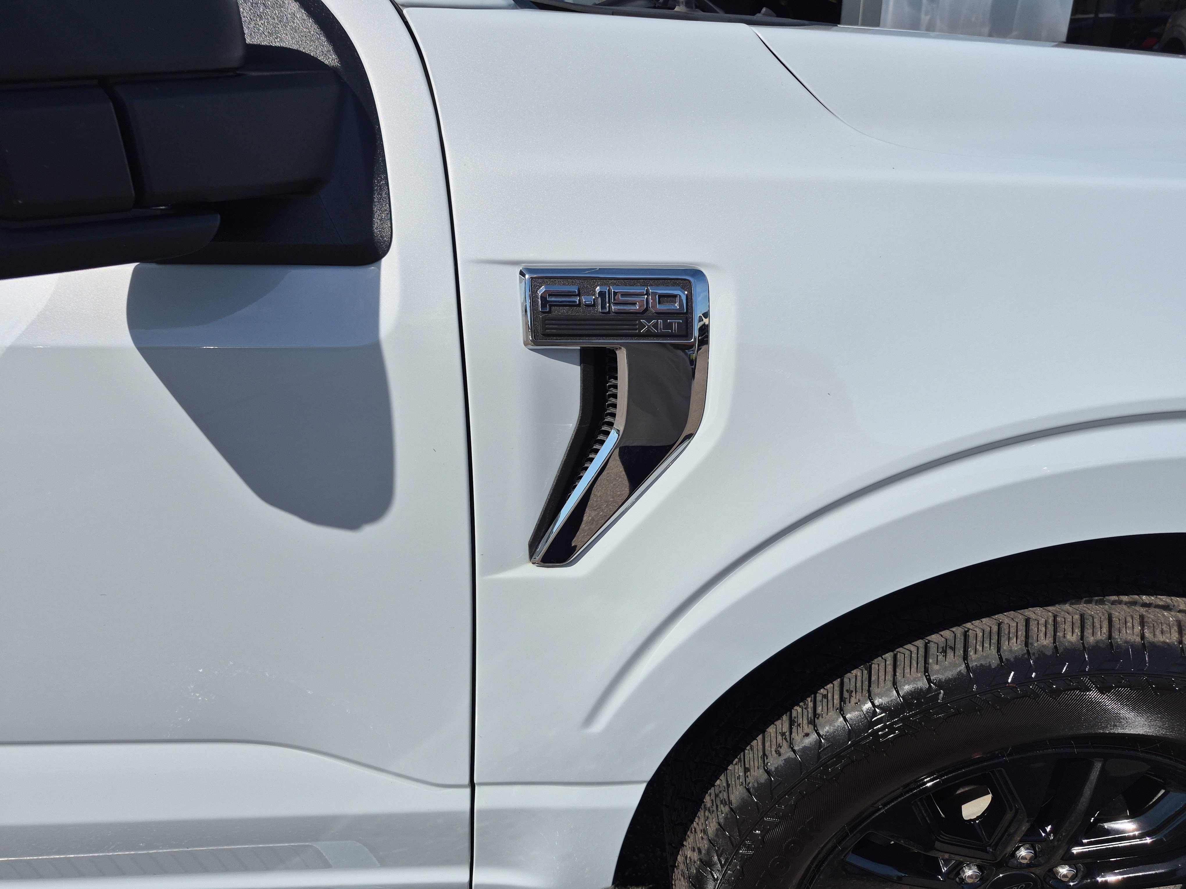 Certified 2022 Ford F150 XLT w/ Equipment Group 302A High image 12