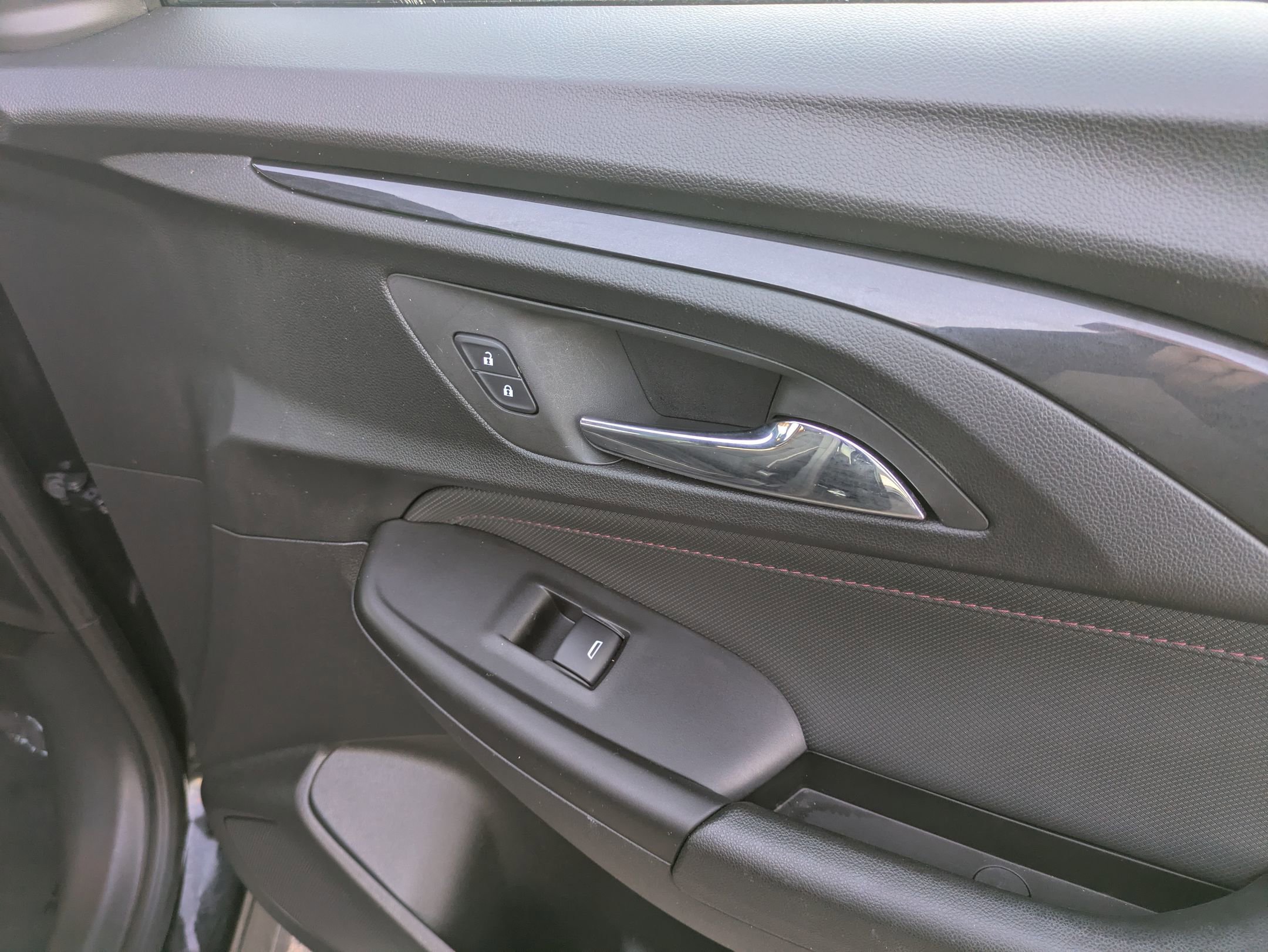 Used 2022 Chevrolet TrailBlazer RS image 30