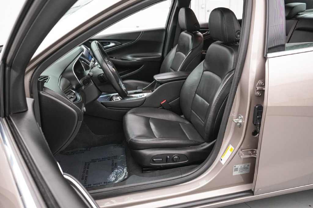Used 2024 Chevrolet Malibu LT FWD image 11