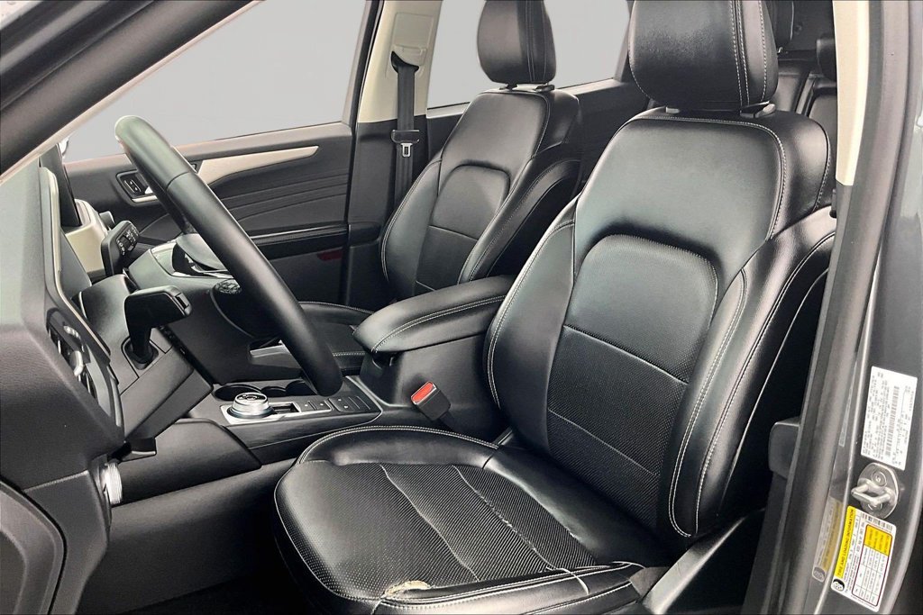 Certified 2022 Ford Escape SEL FWD image 25