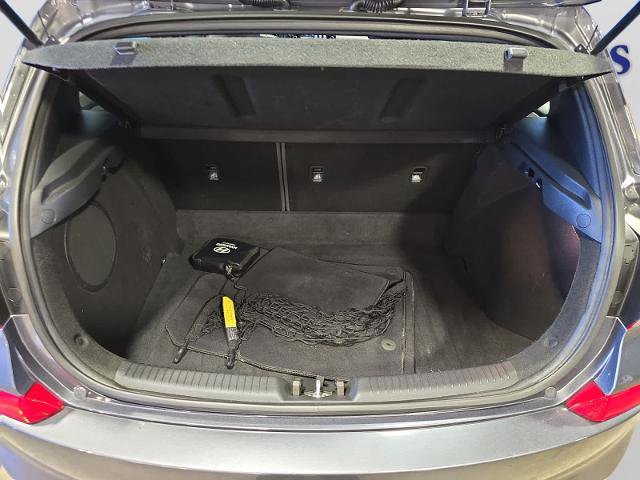 Used 2018 Hyundai Elantra GT Sport w/ Sport Tech Package 04 FWD image 4